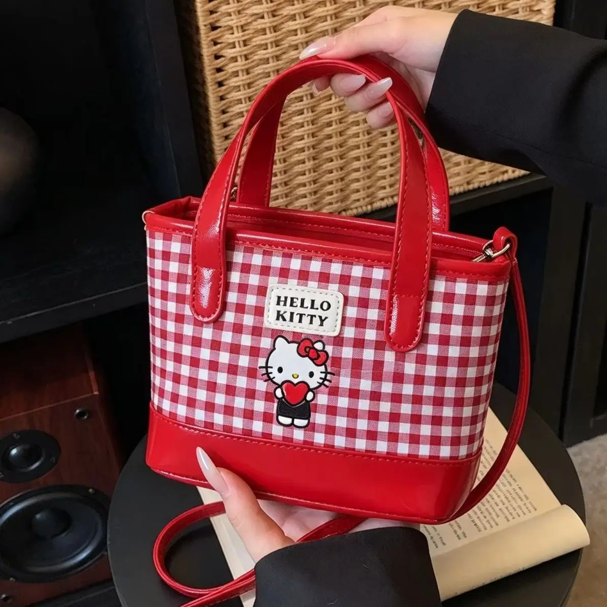Multi Functional Makeup Storage Bag, Handbag, New Hello Kitty Bucket Bag, Cute And High-Value Crossbody Bag, Handbag