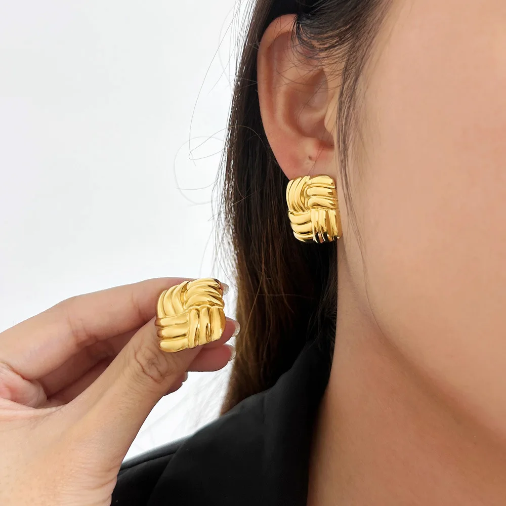 DIY accessories Simple and fashionable high-end earrings women's 18K gold stainless steel square texture stud earrings temperame