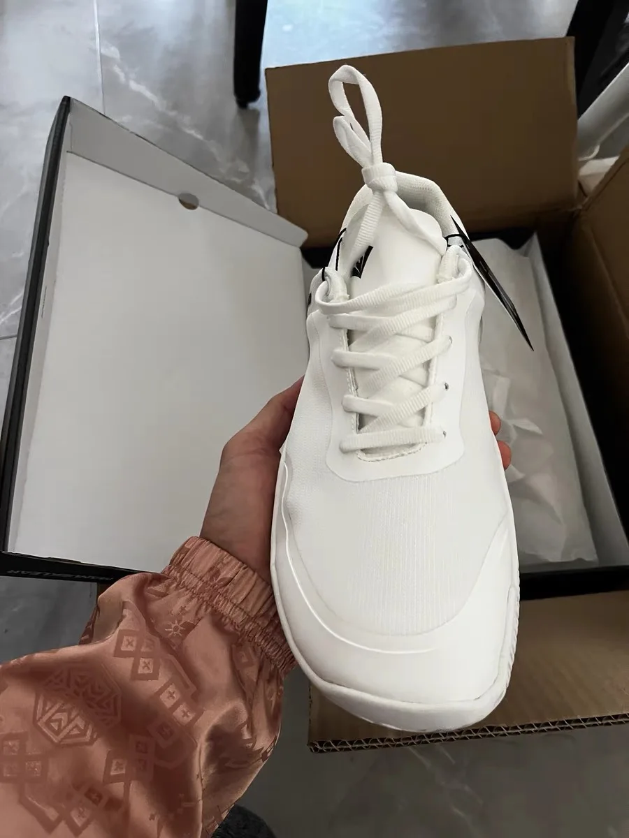 

Winter New Arrivals Lightweight, Durable, High-Quality Professional Weightlifting Training Shoes Powerful Boxing Shoes Excellent