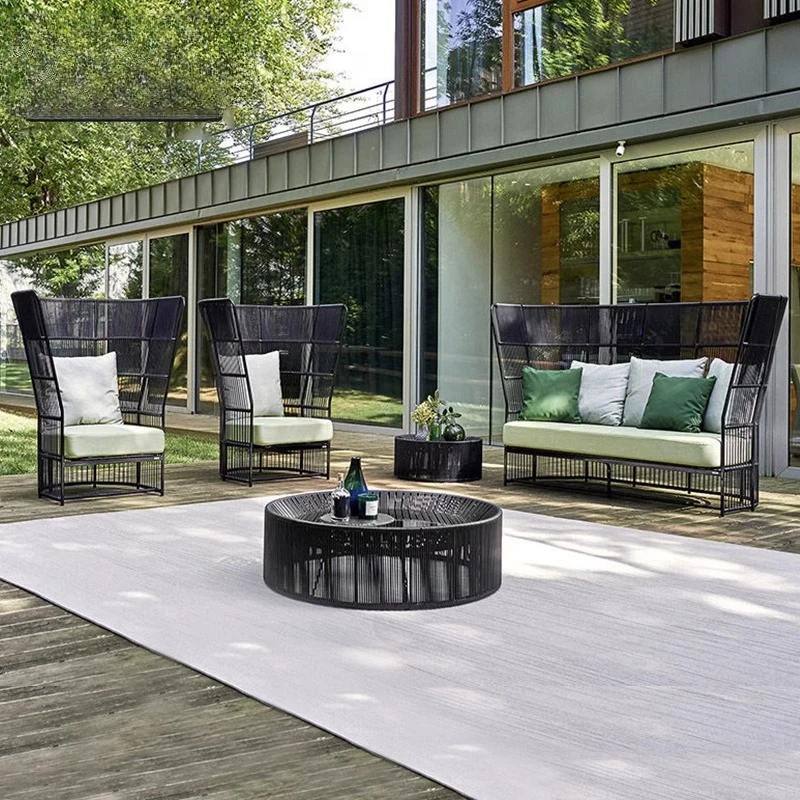 Freizeitvilla, Wohnzimmer, Wintergarten, Modellzimmer, Innenhof, Terrassenmöbel