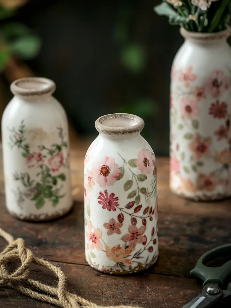

Retro Pastoral Ceramic Small Vase Ornament Living Room Flower Arrangement Dried Flower Vase High-end Creative Decoration