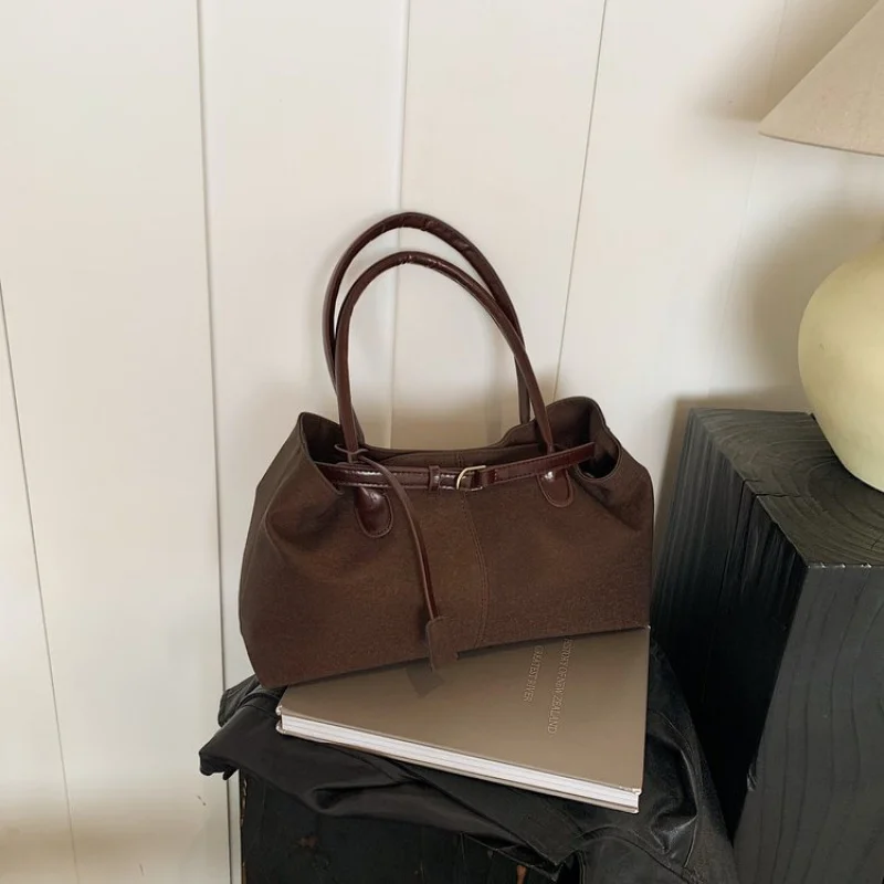 

Luxury Women's Crossbody-Bag Made Of Sky-Printed Leather Featuring Elegant Trendy Look​