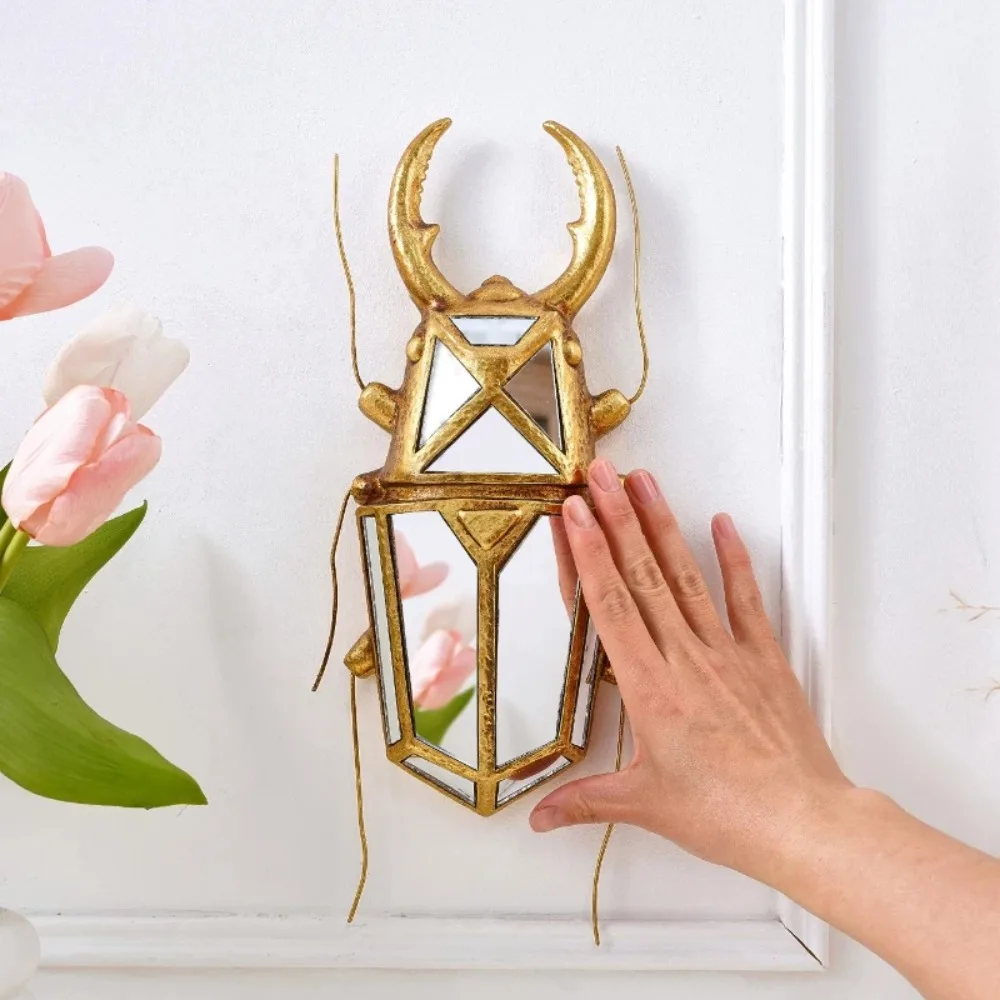 Creative Beetle Mirror Ornaments Gold Insect Resin Crafts Mirror Wall Decoration Home Living Room Room Decoration Accessories