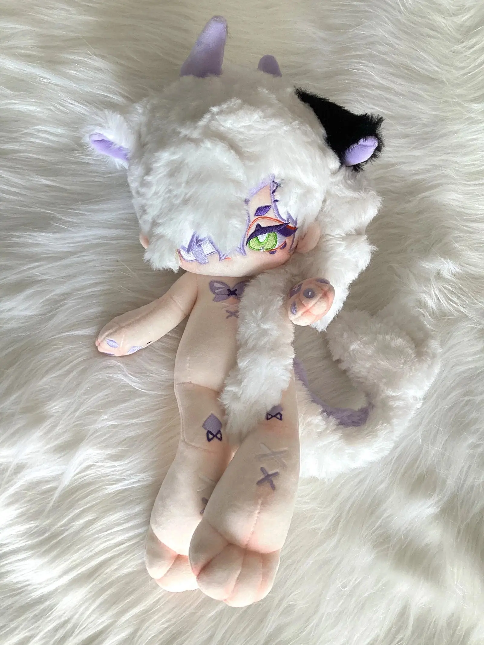 Anime Jing Qian Monster Almofada de Algodão Pelúcia para Crianças, Monstro Recheado, Nó Borboleta, Pernas Longas, Boneca Plushie Boneca, Brinquedo Kawaii Corpo, Presente, 30cm