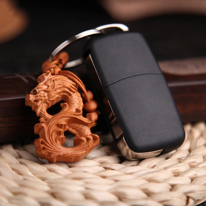 Chinese Style Keychain Peach Wood Zodiac Dragon Keychain Wood Carving Pendant Car Key Backpack Decoration Good Luck Amulet