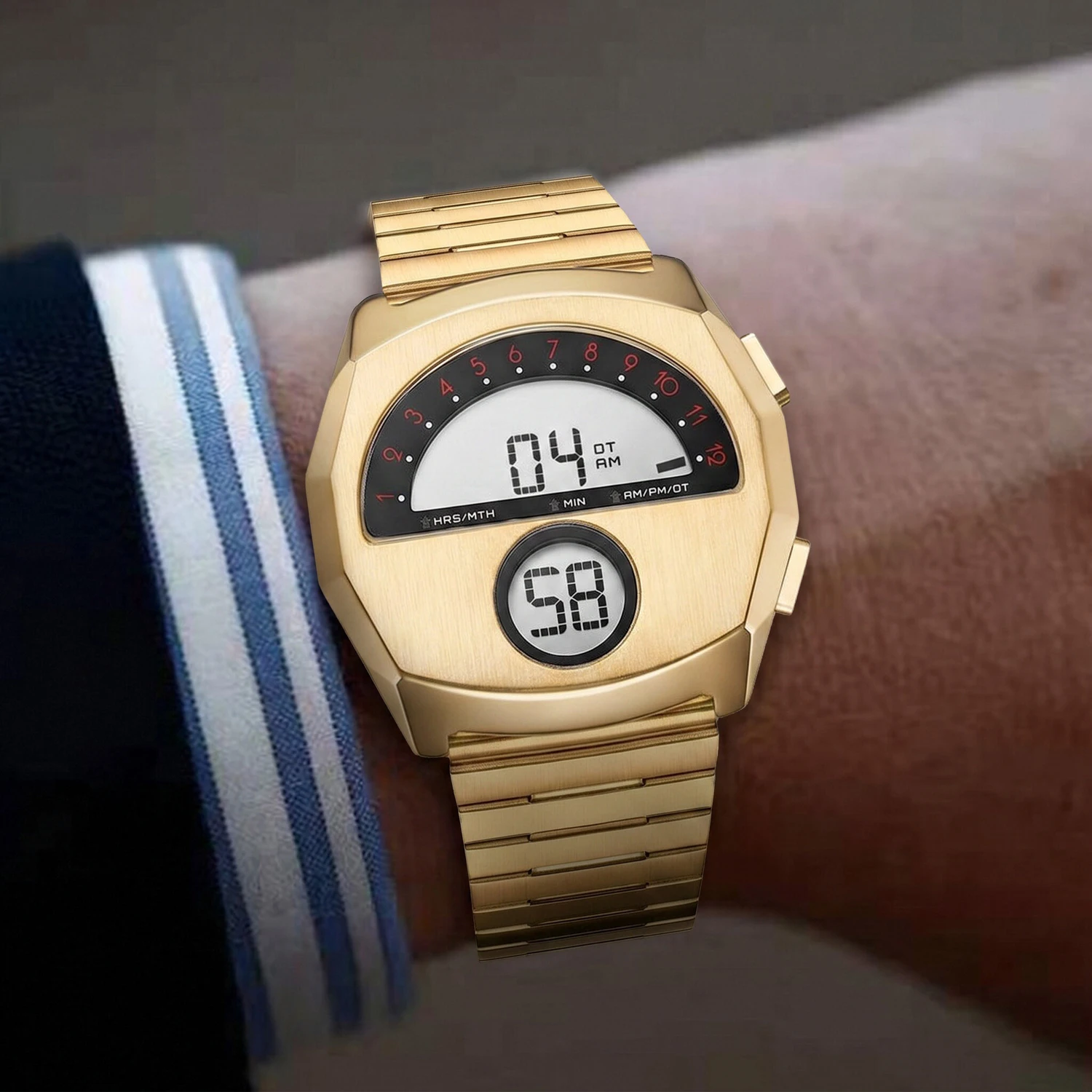 CILOA Retro Futuristic Digital Watch Dual Display Gold-Tone Stainless Steel Bracelet Casual Fashion Wristwatch