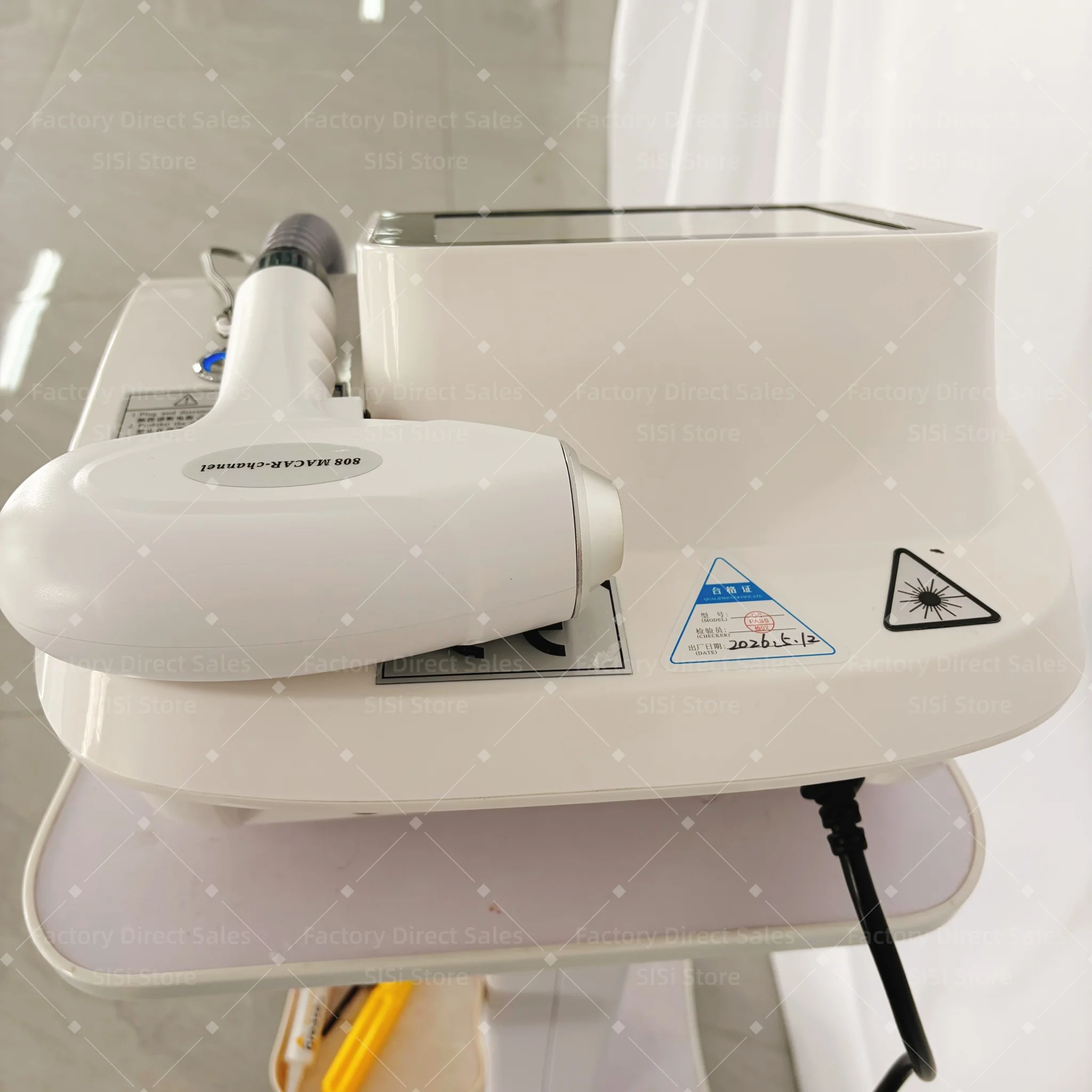

Mini Ice Platinum Epilator 808nm Diode Laser Hair Removal Depilator Machine Home Skin Rejuvenation Hair Removal Top Choice
