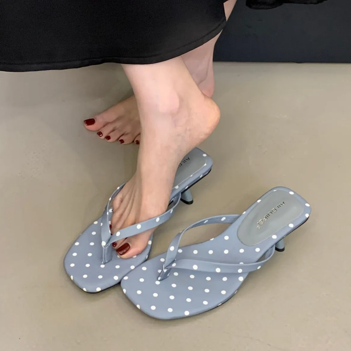 Bailamos 2026 Women Beach Flip Flop Shoes Ladies Elegant Summer Slipper Low Heel Slides Outsides Slipper New Brand Sandals