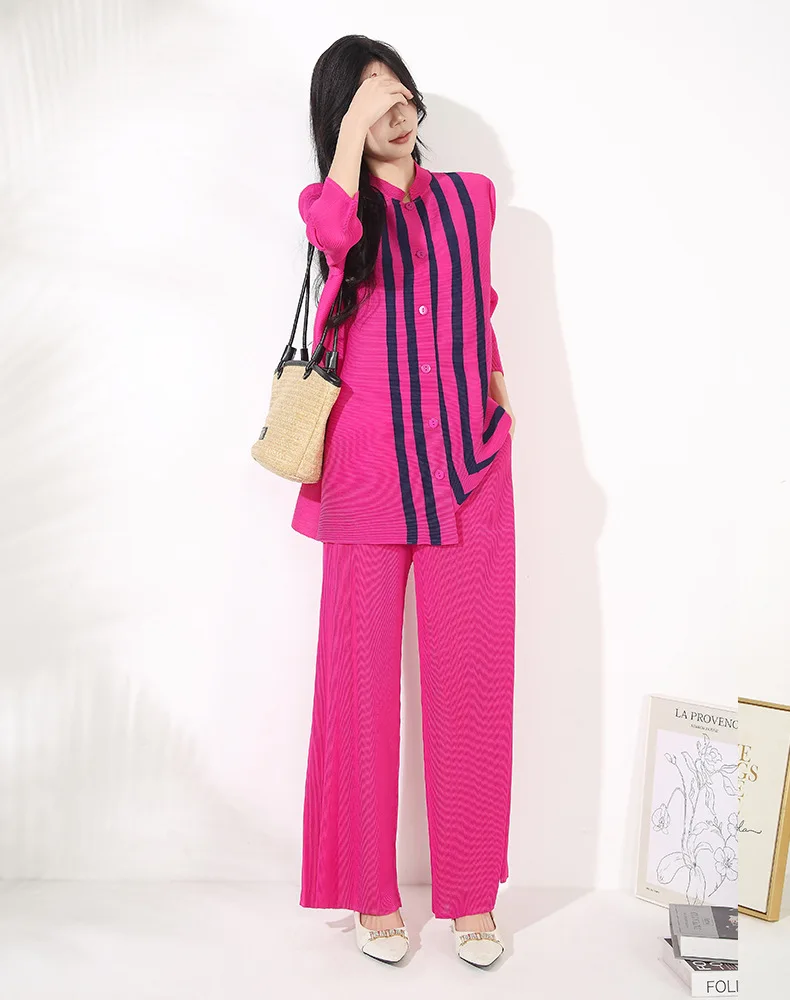 

Miyake Fashion Temperament Suit Women Autumn New High-end Stand-up Collar Breasted Top High-waisted Wide-leg Pants Two-piece Set