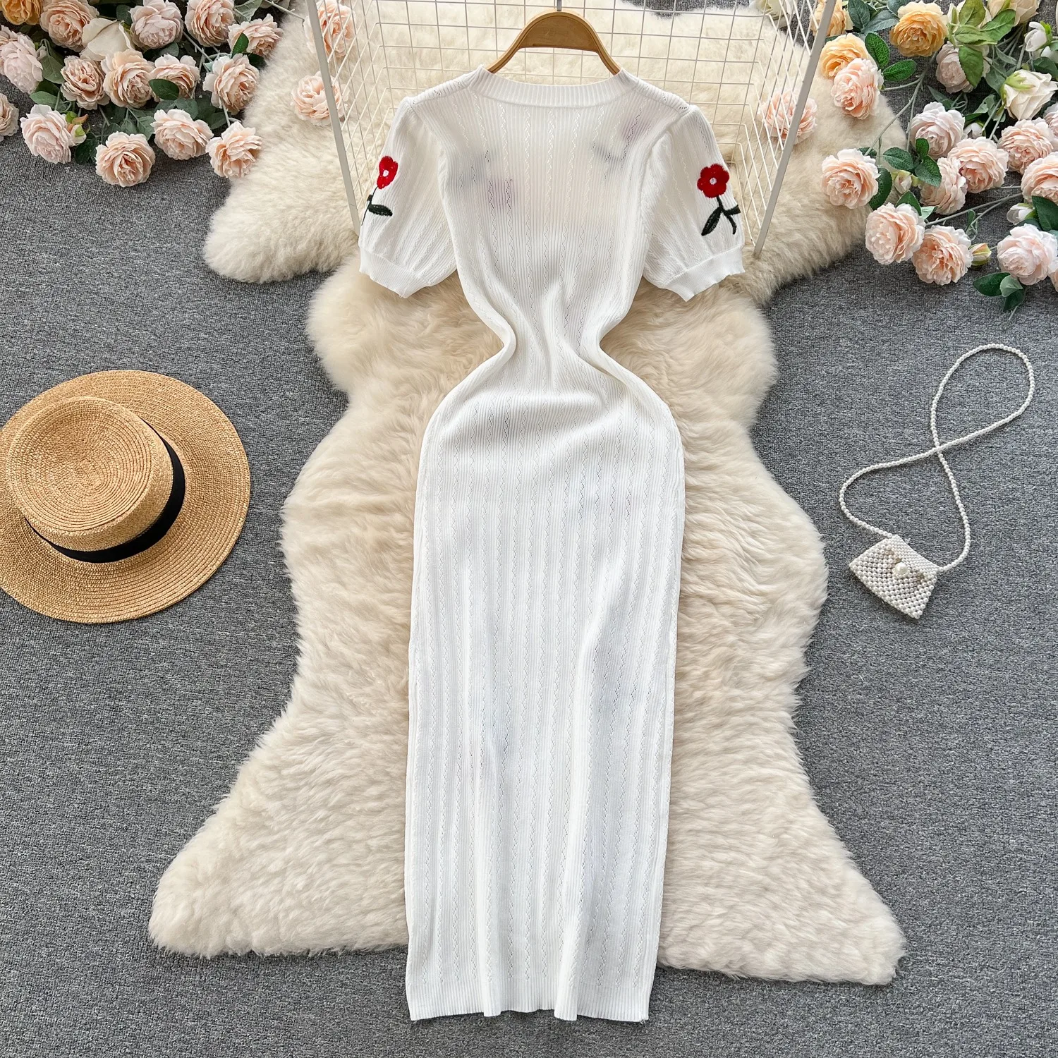 YuooMuoo Summer Knitted Elegant Embroidery Dress French Fashion White Black Short Sleeve Bodycon Dress Chic Lady Party Vestidos