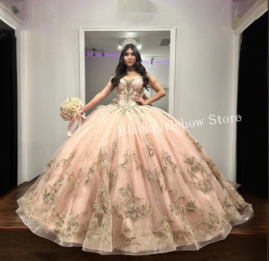 Pale Pink Princess Quinceanera Dresses 2024 Off Shoulder Exquisite Beaded Applique Bow Mexico Lace Up elegant xv year dresses