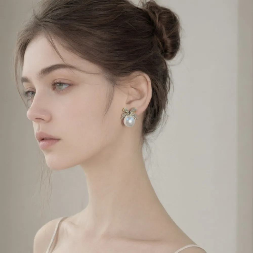 New Fashion Sparkling Rhinestone Bow Pearl Stud Earrings Women's Light Luxury Jewelry Party Wedding Birthday Accessories Gifts
