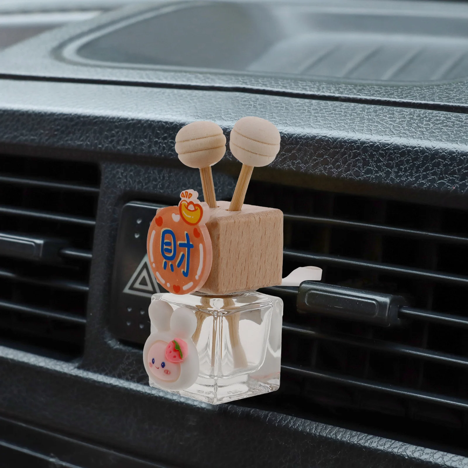 

2Pcs Car Essential Oil Diffuser Vent Clip Auto Glass Perfume Bottle Fragrance Ornament Easy Install Durable Car Vent Diffuser