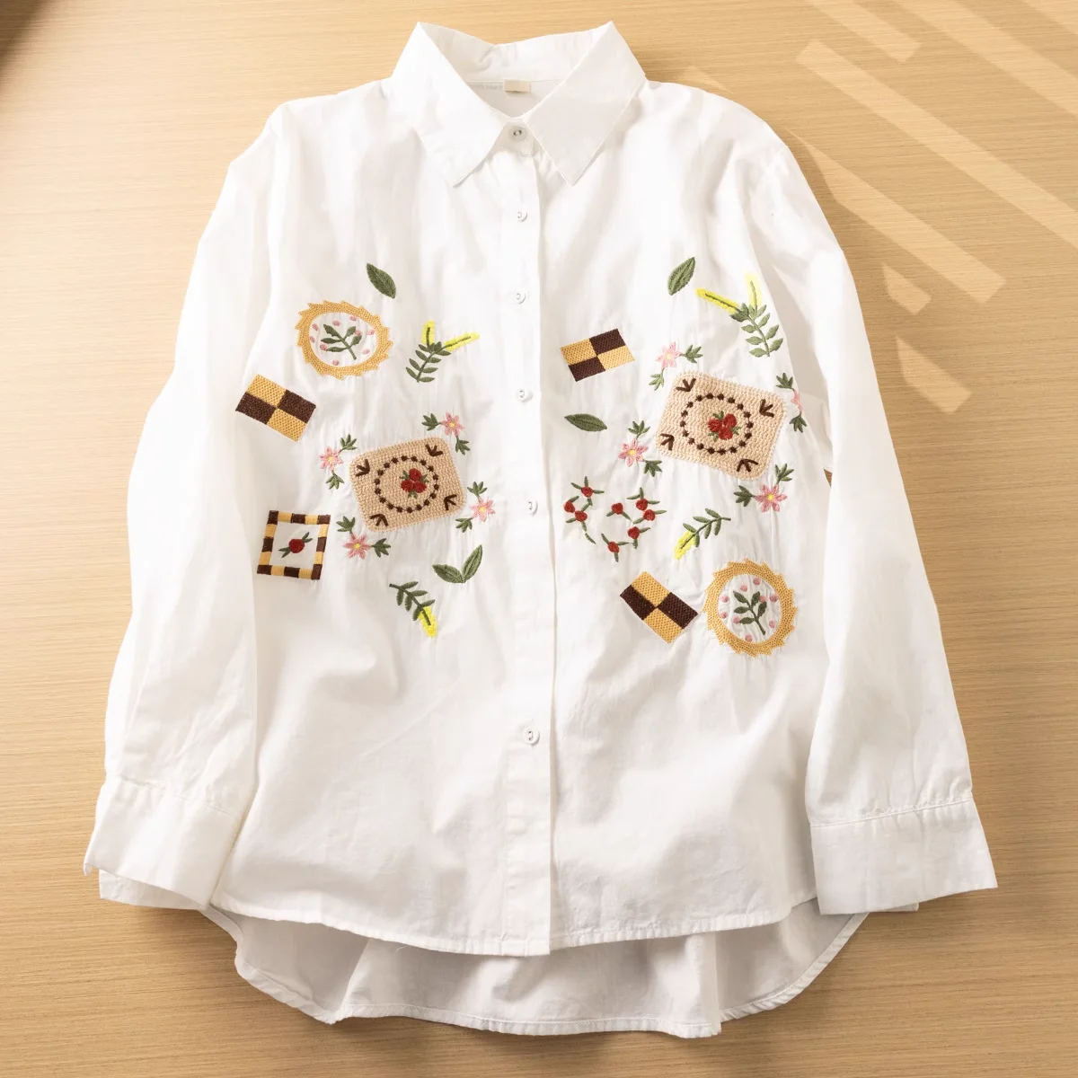 Morigirl style cotton flowers embroider shirts and blouses for women autumn hollow out crocheted patchwork shirts ladies clothes