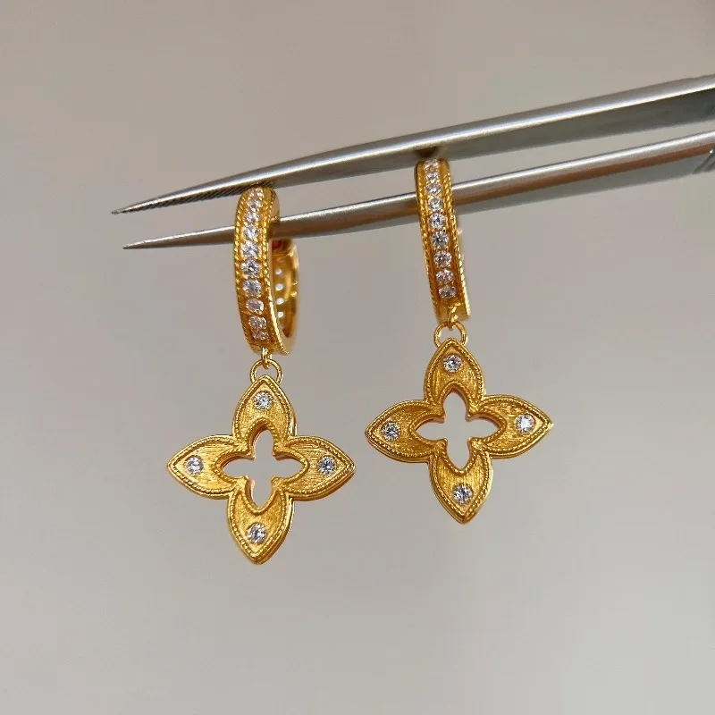Palace Style Vintage Brushed Hollow Out Star Earrings for Women High Quality Exquisite Luxury Earring Wedding Jewelry