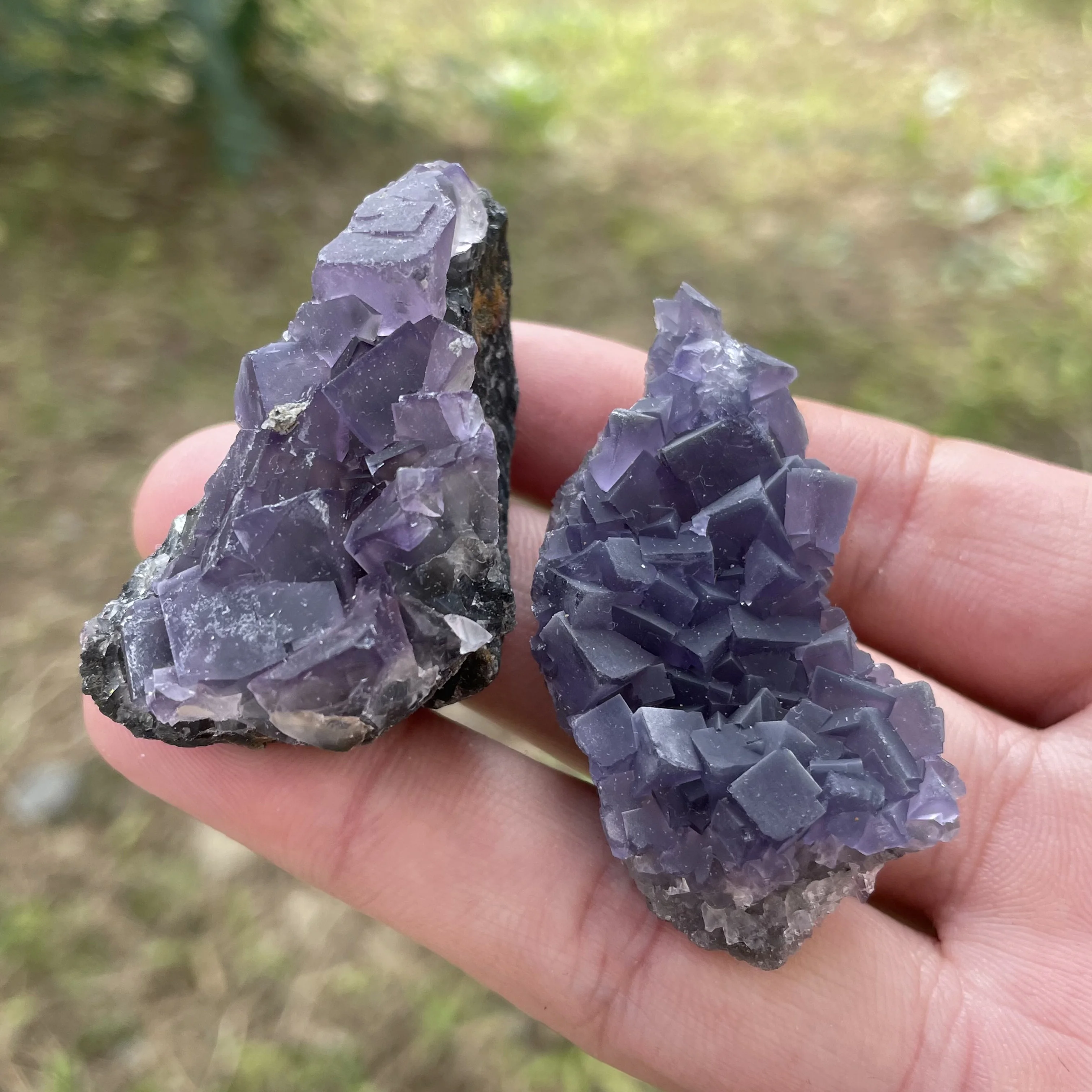 Natural Chinese Yunnan Green Purple Fluorite Specimen Raw Ore Heal Quartz Crystal Mineral Healing Stone Garden Decor 02