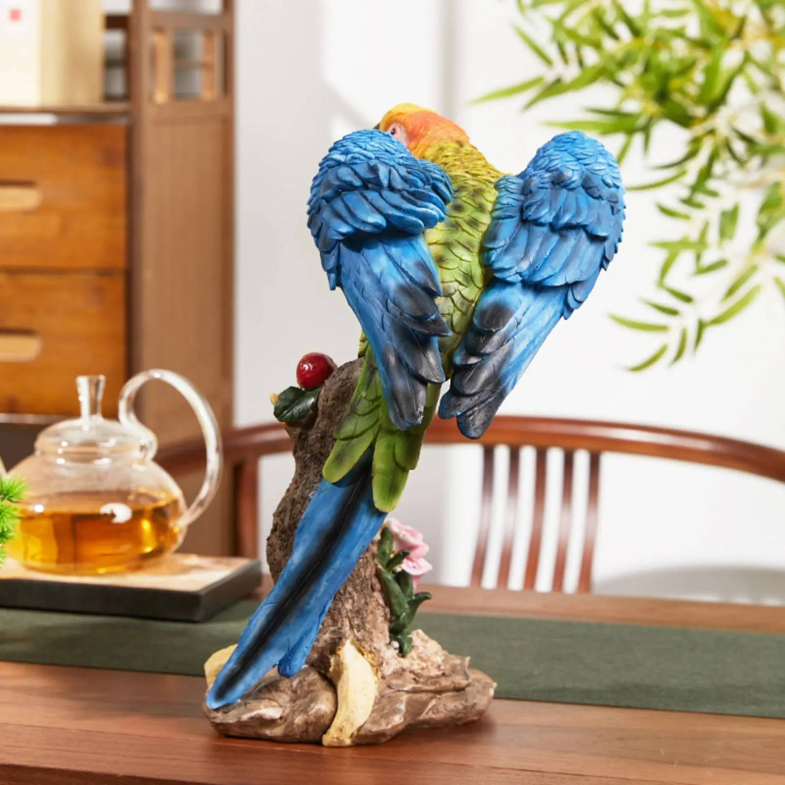 Parrot Statue Realistic Features Resin Avian Decoration Creature Figurine Creative Design House Decoration Artisanal Look