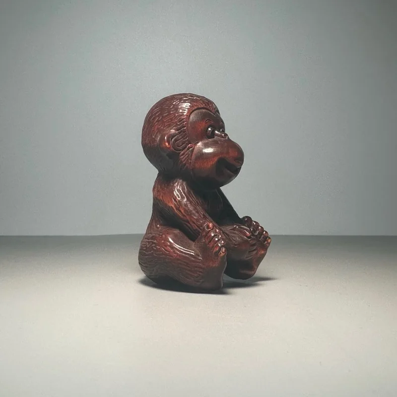 Boxwood carved monkey figurine, cute keychain, phone pendant, accessory, night market souvenir