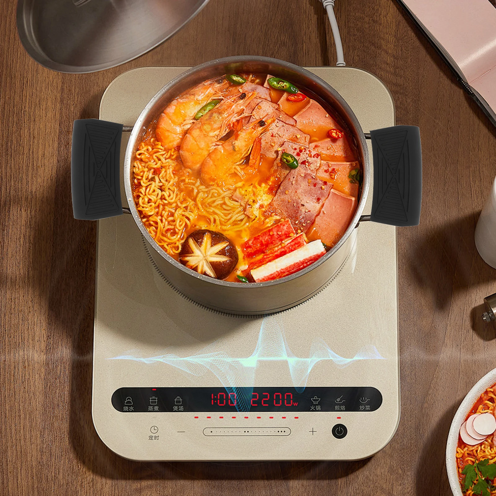 

4pcs Ear Non-Slip Skillet Handle Cover Clip Silicone Handle Cover Heat Resistant Non Slip Pan Grips Kitchen Cookware Parts