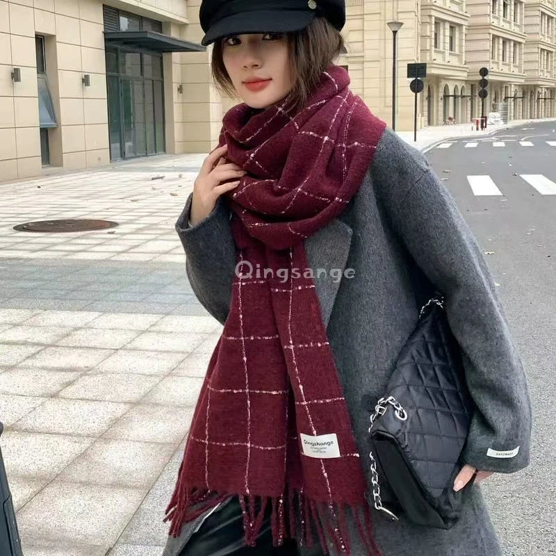 Imitation cashmere plaid winter 2024 new scarf, women's high-end sense, versatile shawl, student warm scarf Neck in stock