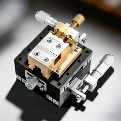 XY Axis Linear Stage Fine-tuning Frame, Precision Measurement Manual Displacement stage, Minimum scale: 0.01mm Accuracy: 0.01
