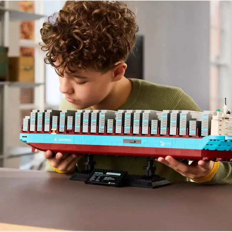 

New Dual-Fuel Container Ship Building Block Puzzle Ship Model Kit Ship Assembly Building Block Toy Adult Gift