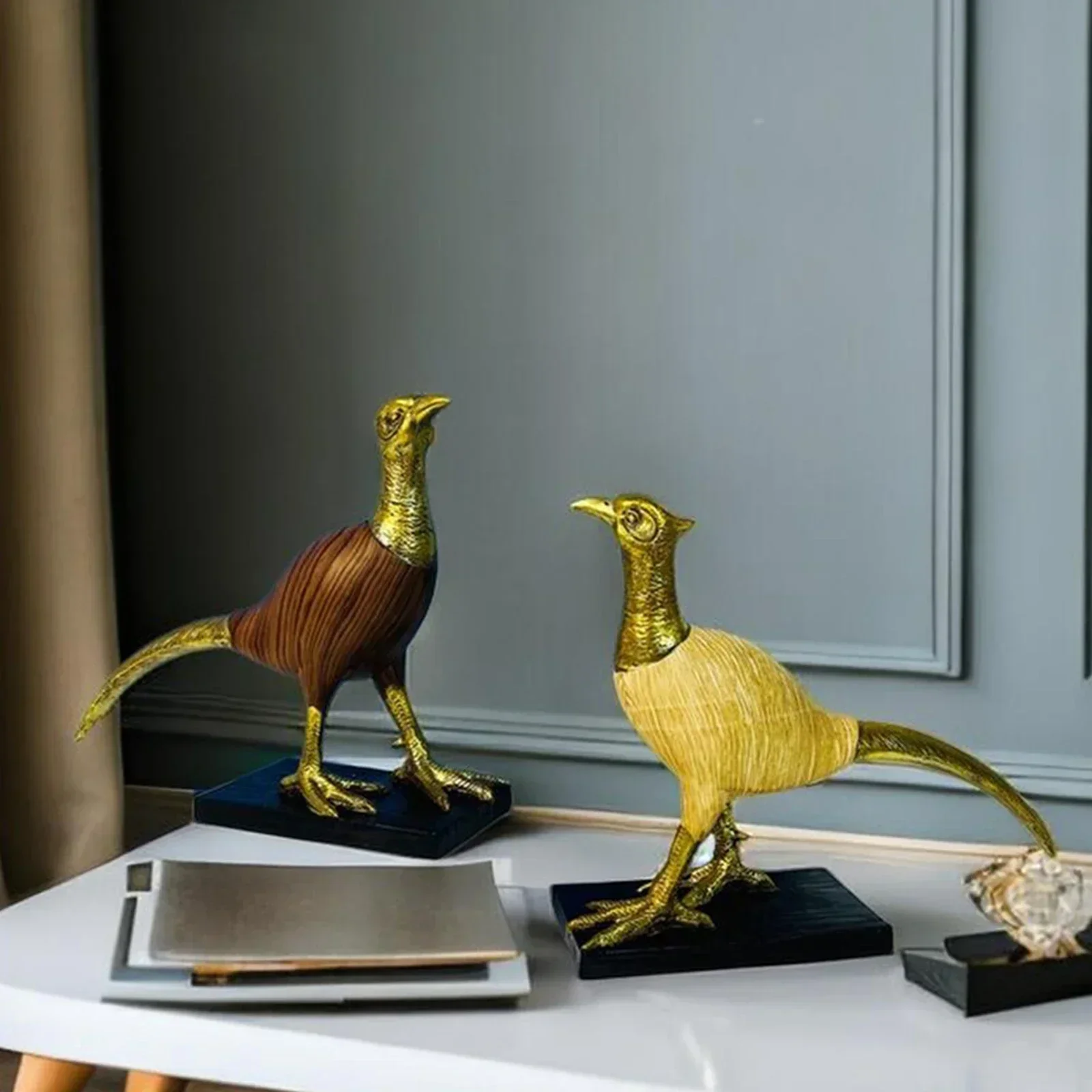 

Bird Figurine Statue Decoration Tabletop Decoration Sculptures Prop for Hotel Bookshelf Festival Cabinet Housewarming