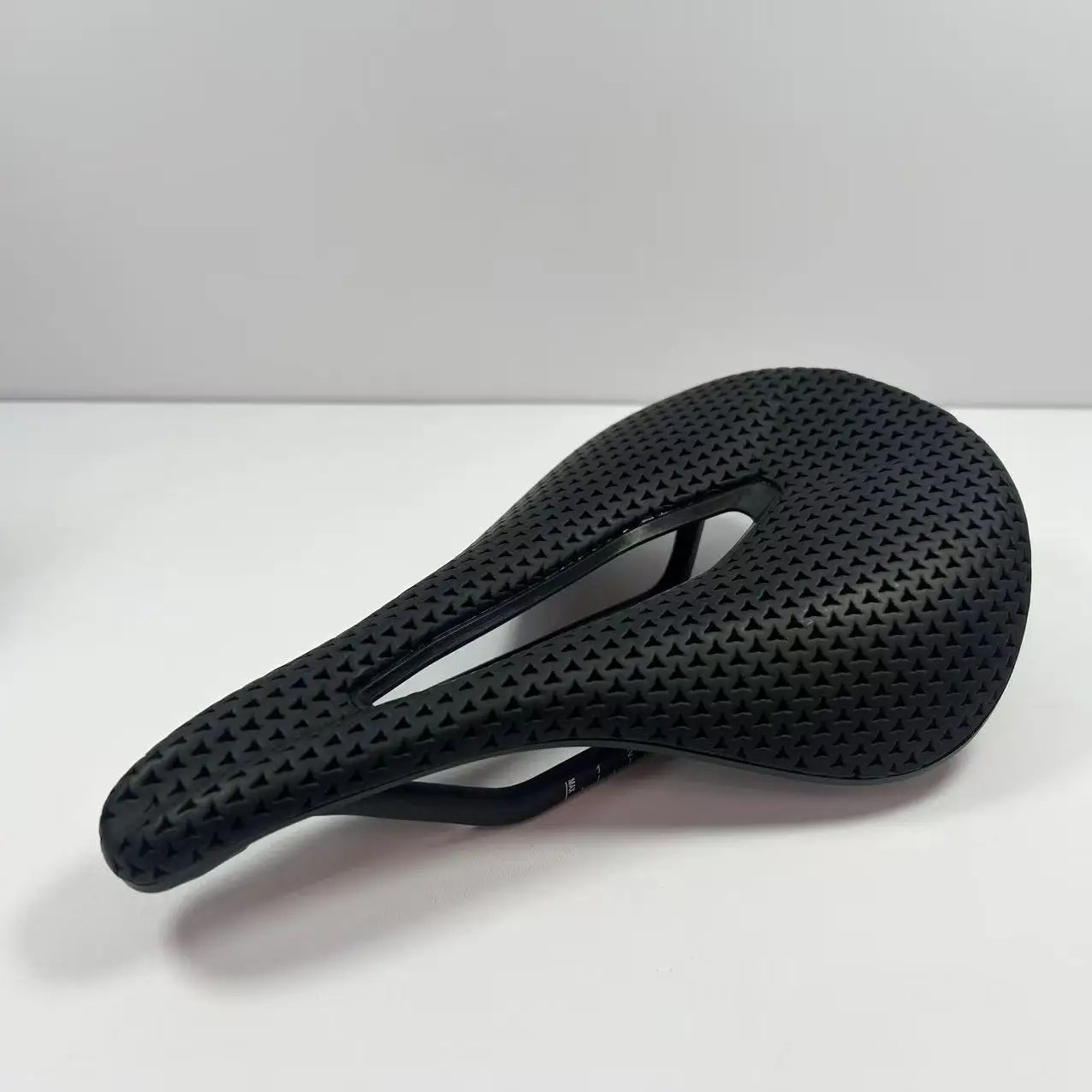 

Ultra-Light 3D-Printed Saddle For Mountain/Road Bikes /Nylon Base + Carbon Frame /245 mm × 155 mm /175 g