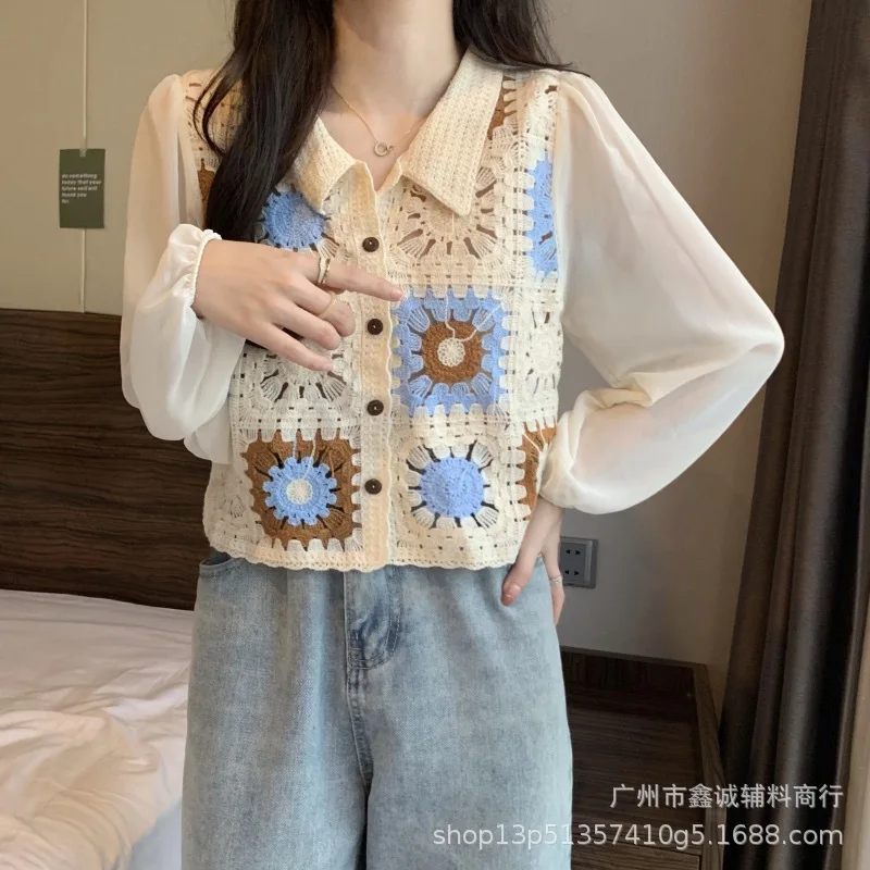 New Embroidered Lace Collar Short-Sleeved Chiffon Blouse for Women - Minimalist Chic Style, with Open and Loose Fit Top.
