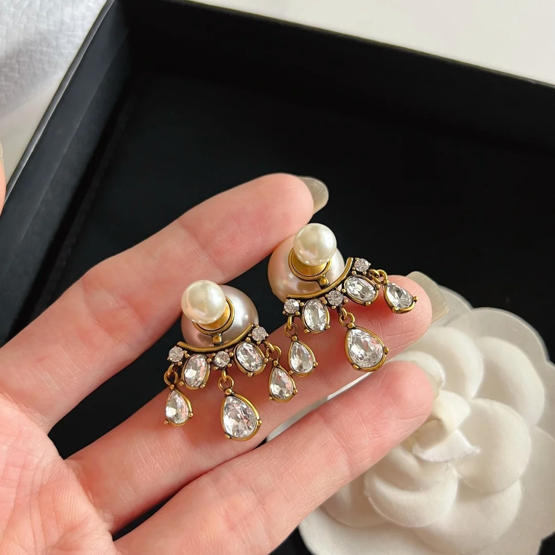 

European and American exquisite water drop rhinestone pearl earrings