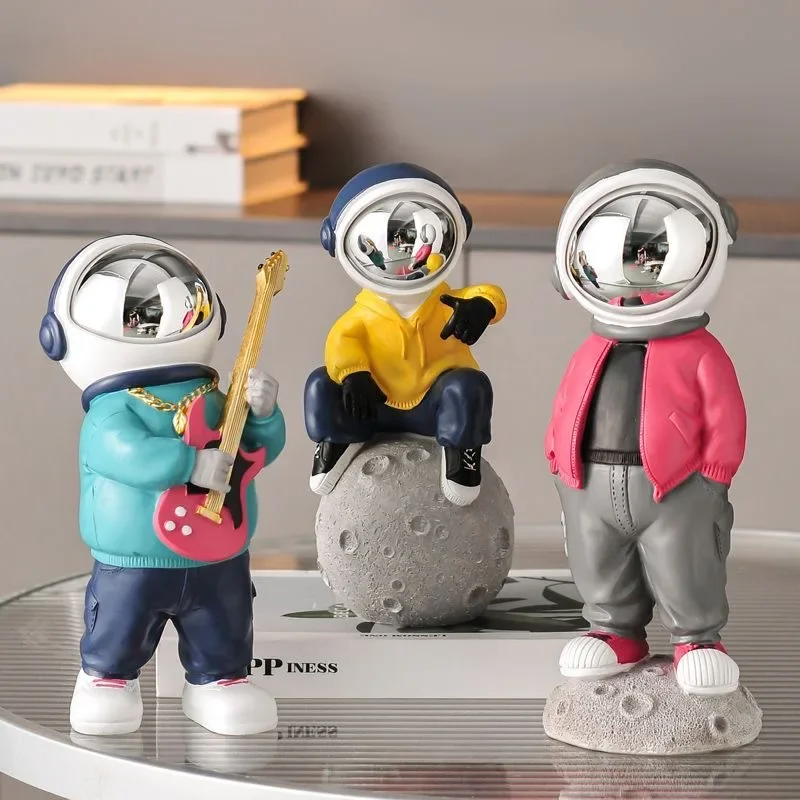 Nordic Sports Astronaut Resin Ornaments Home Decor Fun Statue Children's Decoration Office Desk Figurines Sculpture Gifts