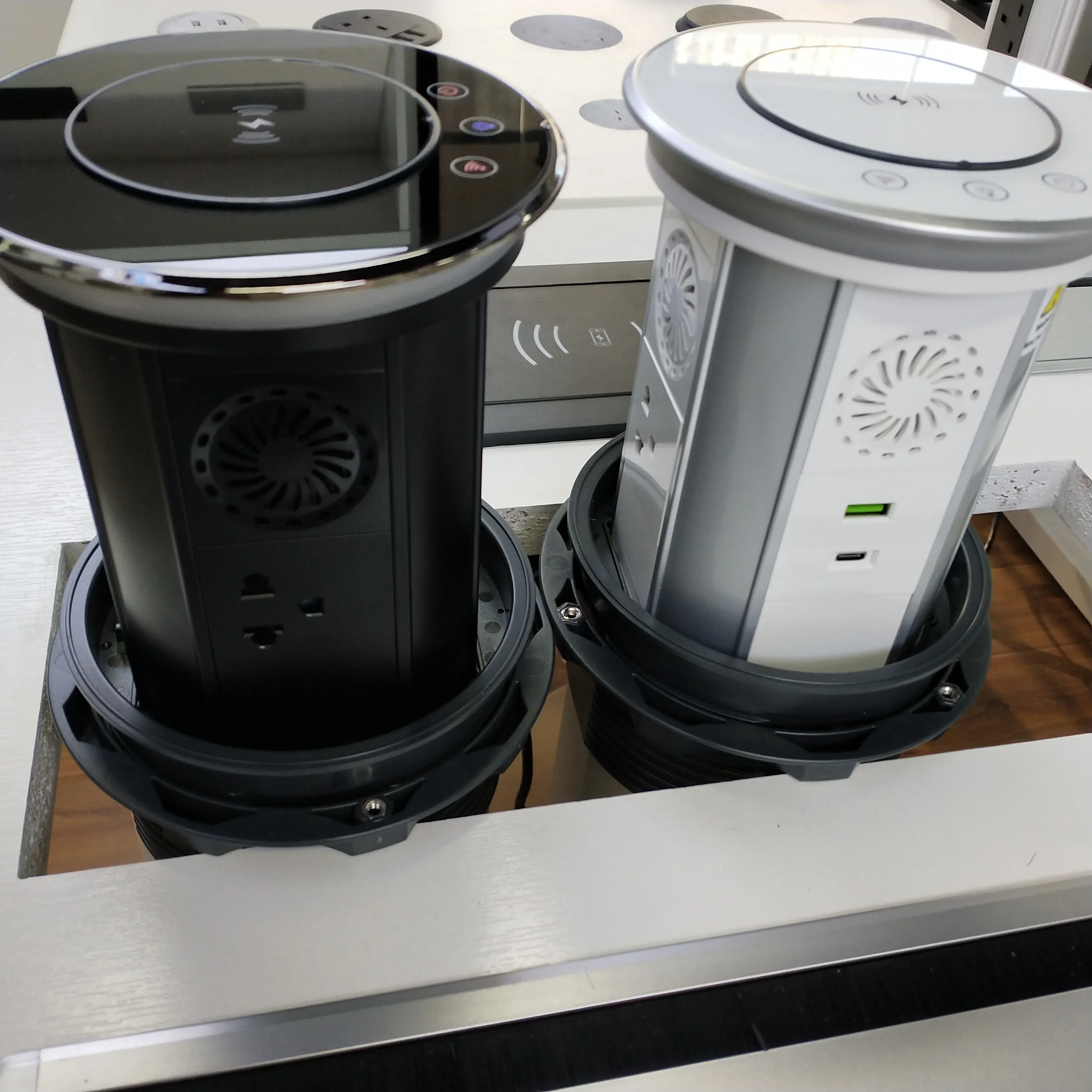 Mmblack White New H…