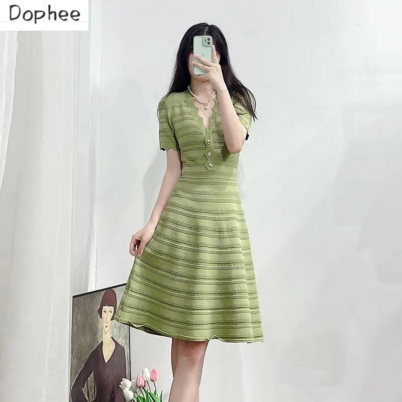 High Quality Summer Women Knitted Dress Elegant Waves V-neck Three Buttons Slim Waist Short Sleeve A-line Knee-length Dress