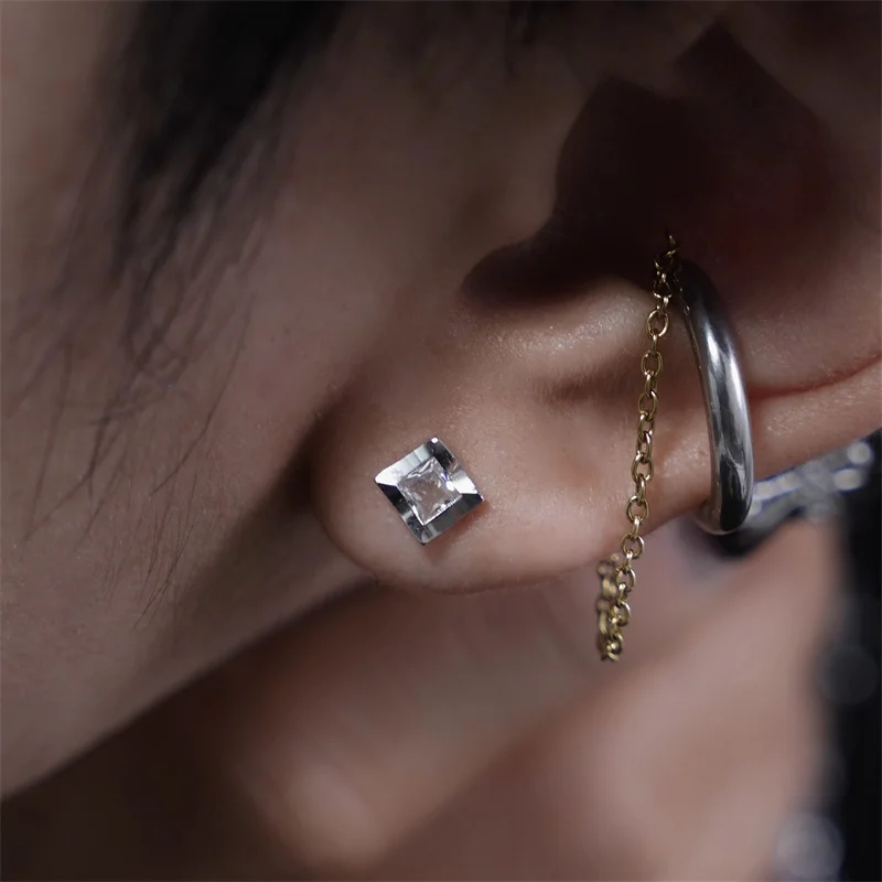 

Sparkling Geometric Small Square Zircon Earrings for Men and Women Cold Aloof style High-end Exquisite All-match Jewelry