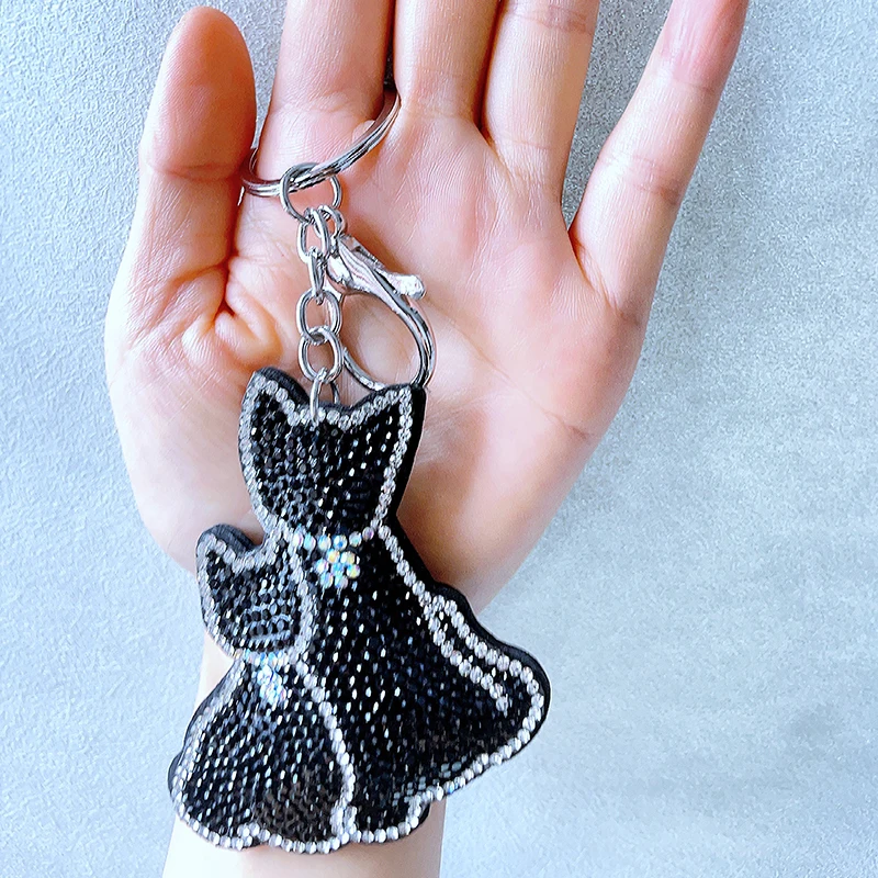 سلسلة مفاتيح على شكل قطة من حجر الراين، سحر حقيبة قطة عناق للعائلات، قلادات محفظة لطيفة على شكل حيوانات لمحبي القطط #1