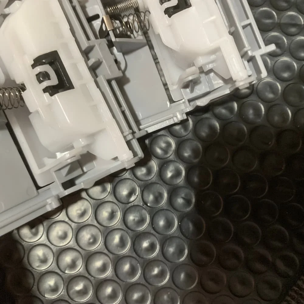 

RM2-5745-000 F2A68-67913 for HP M402 M403 M426 M427 M501 M506 M507 M527 M528 M304 M305 M329 M40 M428 Separation Roller