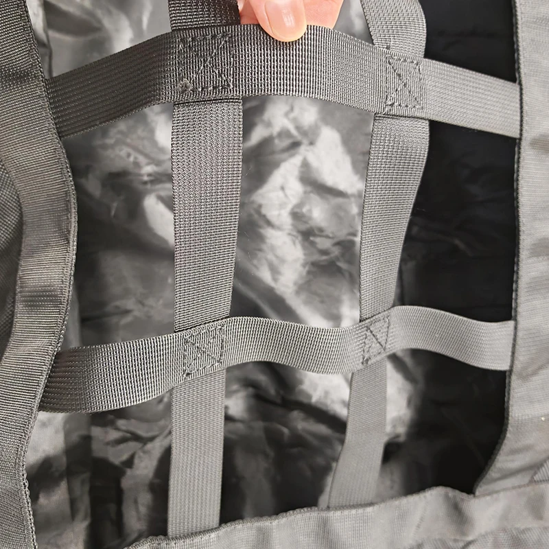 2025 Instock أكياس قش الحصان في الهواء الطلق تخزين محمول متين للعشب الجاف معلقة مسامية تصميم حقيبة تخزين العشب الجاف #5