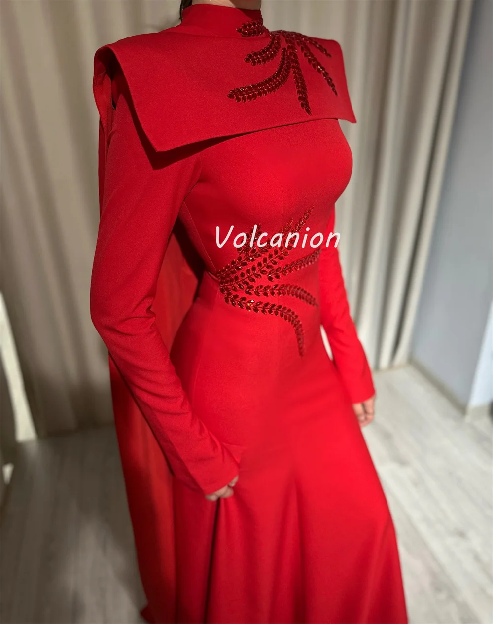 Customized High Quality Exquisite Jersey Pleat Rhinestone Straight High Collar Long Dresses Bespoke Occasion Dresses Elegant
