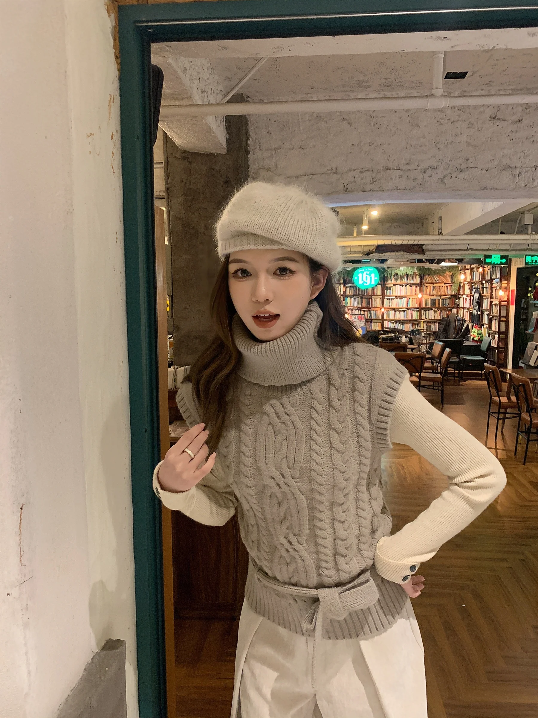 

Sam Seoi Autumn Winter New Sle Knitted Twist Svel Sweater Vest Women's Knitwear Commute Sle Regular Length