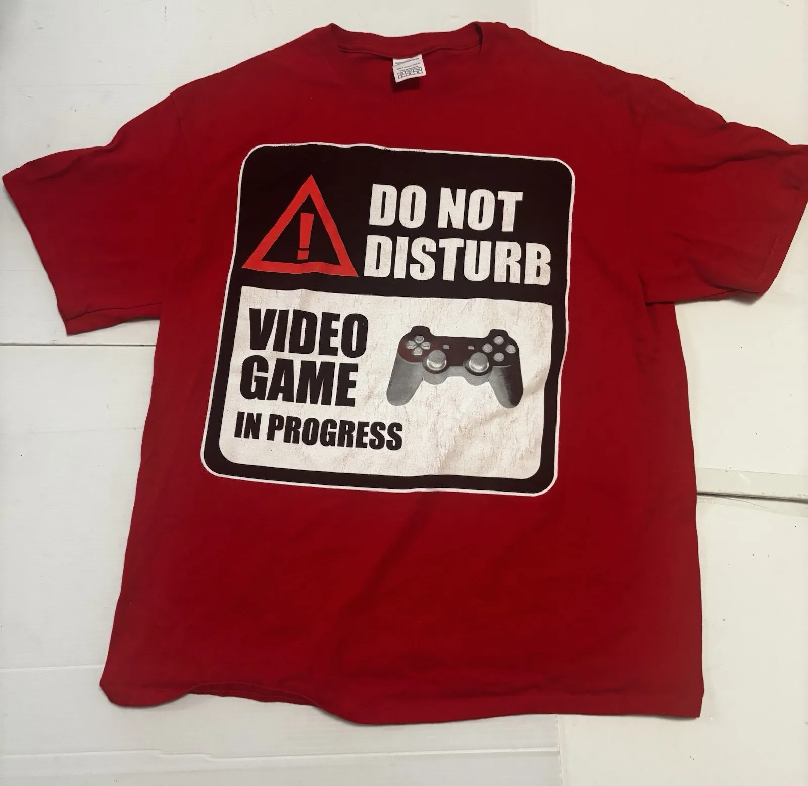 Do Not Disturb Video Game in Progress Red Graphic T Shirt Size Large Fast Ship