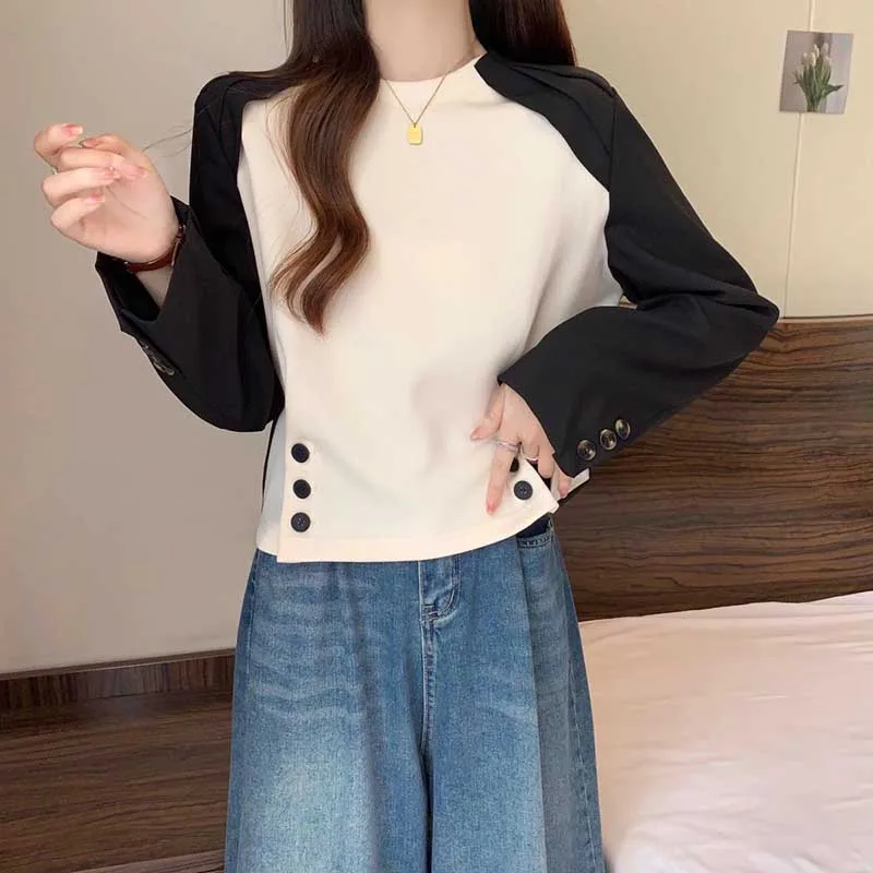 Fashion O-Neck Spliced Button Casual T-Shirt Female Clothing 2024 Spring New Loose Korean Pullovers Tops All-match Tee Shirt