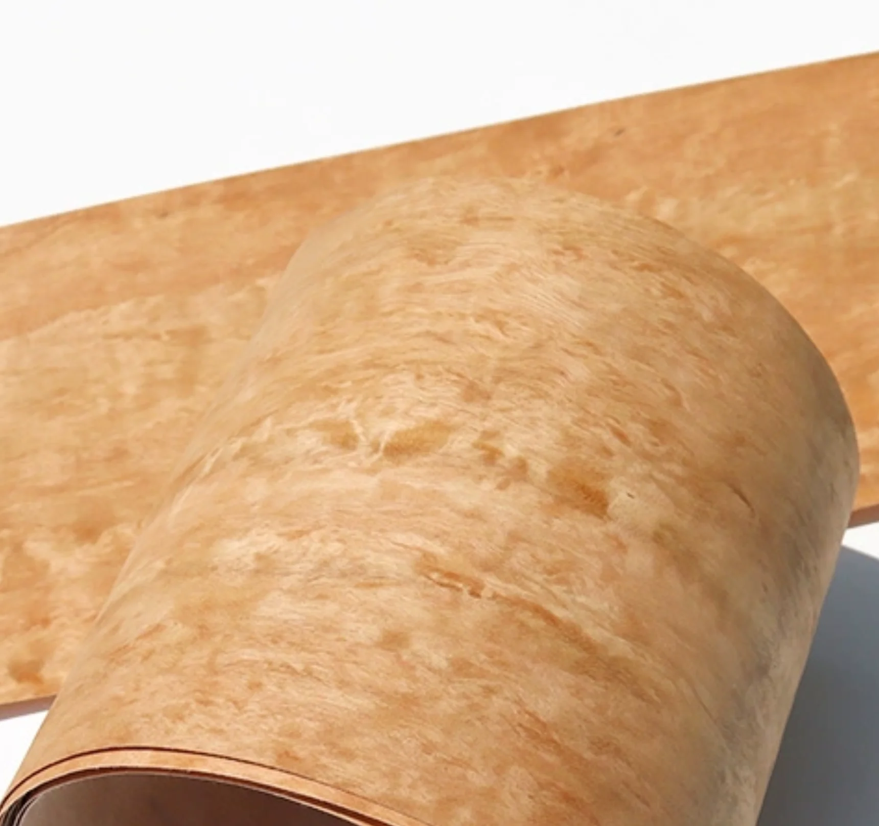 L:2.5meters Width:160mm T:0.3mm Natural Sparrow Eye Eucalyptus wood veneer sheets Guitar Skateboard Backpack Sheeting