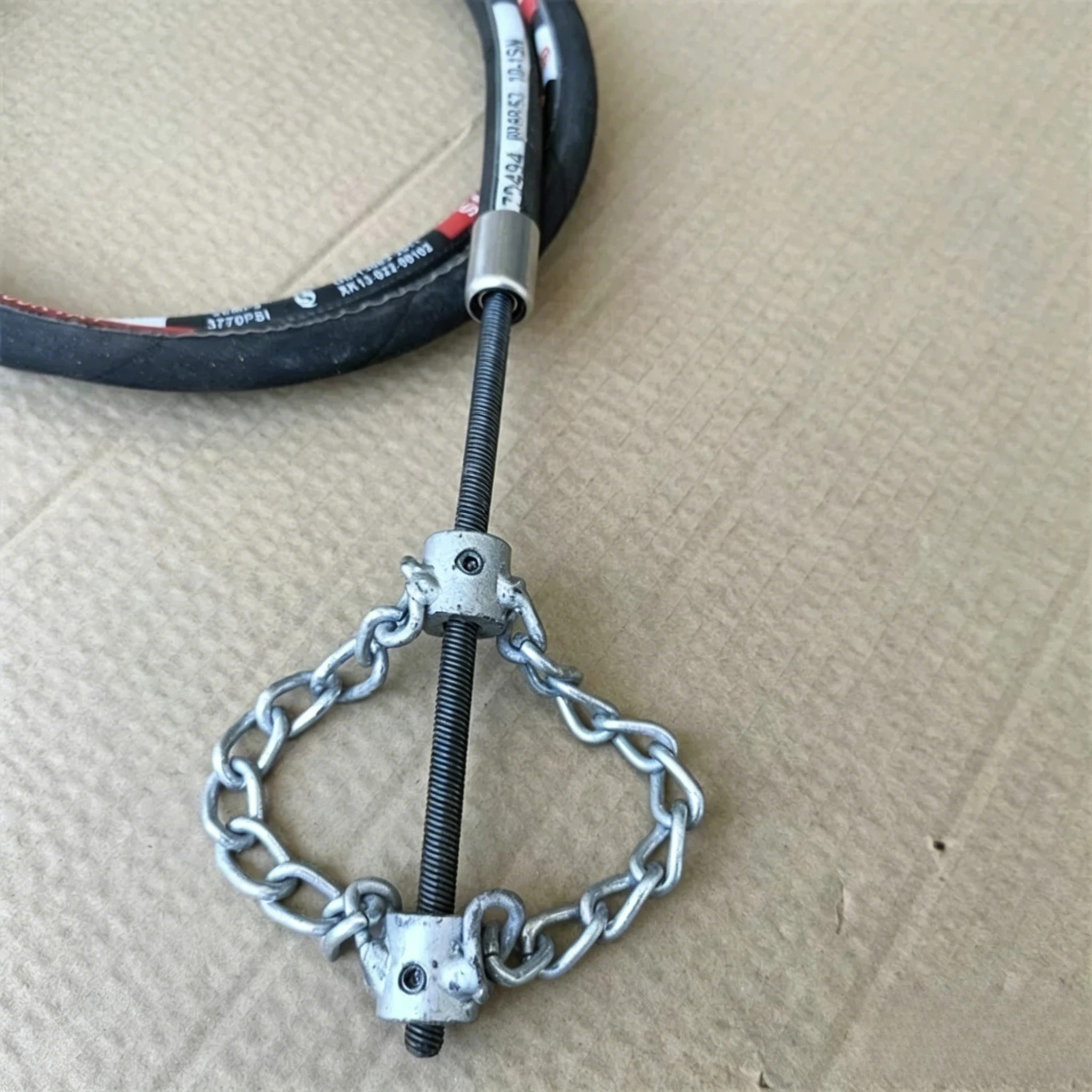 Upgraded electric drill dredging sewer tool can bend high-pressure pipe through pipeline oil stain hard object plugging artifact