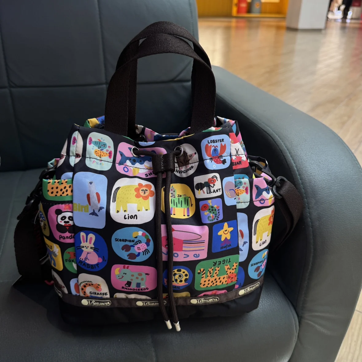 

Liijinya Crossbody Bag Women's Handheld Dstring Commuting Outdoor Casual Nylon Bag Briti Sle Cartoon Print