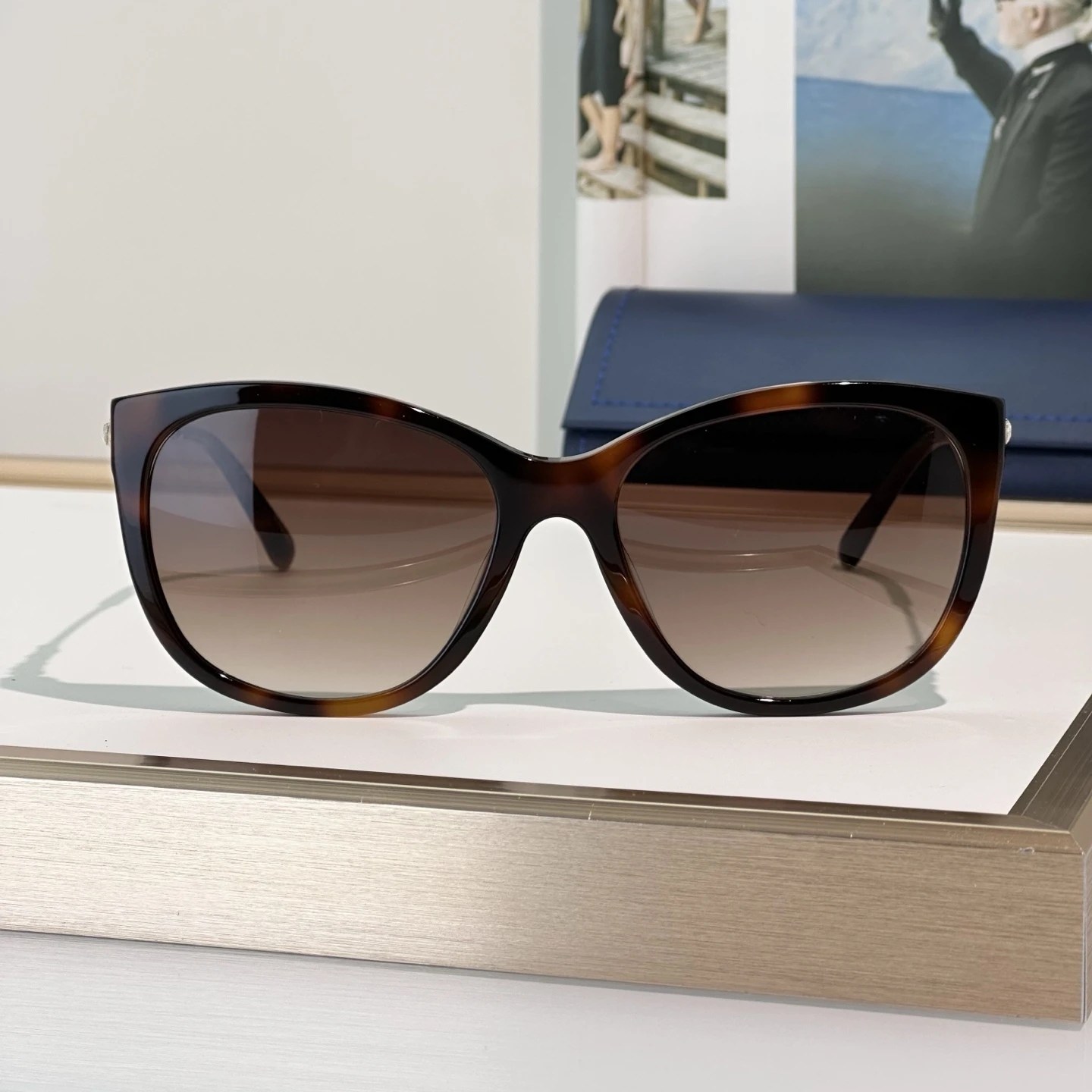 العلامة التجارية الفاخرة عين القط النساء النظارات الشمسية الأحجار الكريمة عادية المرأة العدسات 2025 SCH360S نظارات امرأة الموضة الأنيقة