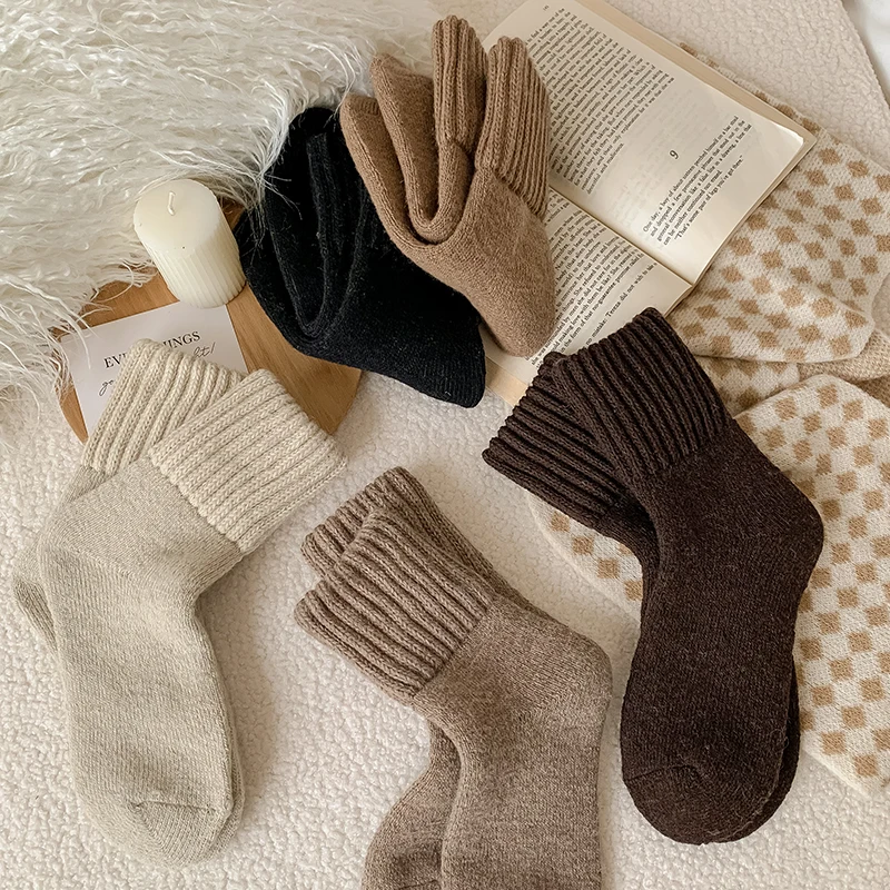 5 Pairs of Thick Terry Socks for Women, Winter Solid Color Thickened Mid-Calf Socks, Retro Color Series Warm Socks
