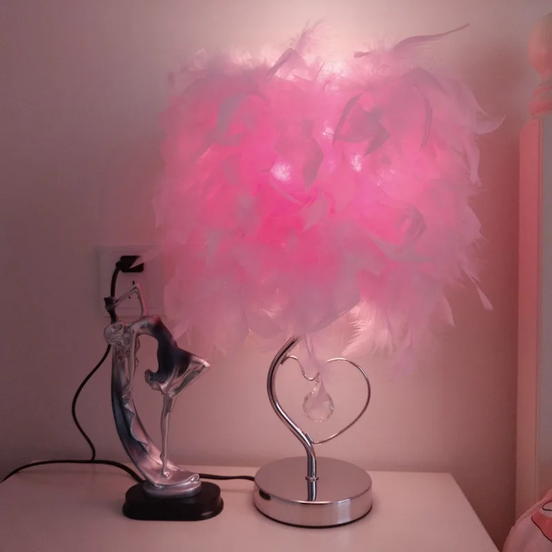 Nordic Modern Feather LED Table Lamps Bedroom Study Restaurant Bar Bedside Desk Lamps Living Room Decoration Crystal Floor Lamp