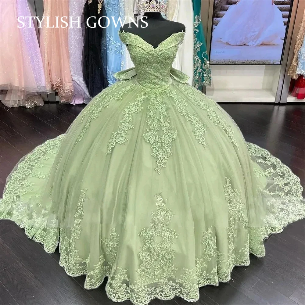 

Sage Green Off-Shoulder Quinceanera Dresses With Bow Fashion Lace Sweet 16 Ball Gown Birthday 15th Party Dress Customized