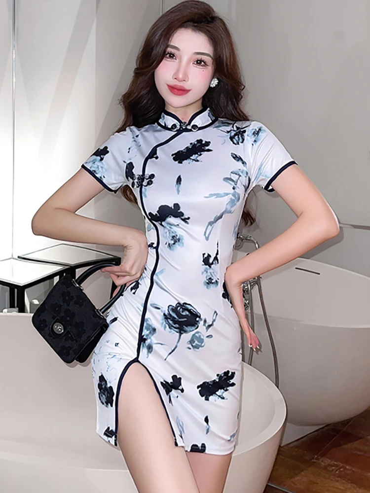 2025 Wit Satijn Bloemen Stand Kraag Mini Jurk Vrouwen Elegante Bodycon Cheongsam Jurk Zomer Koreaanse Vintage Luxe Avondjurk