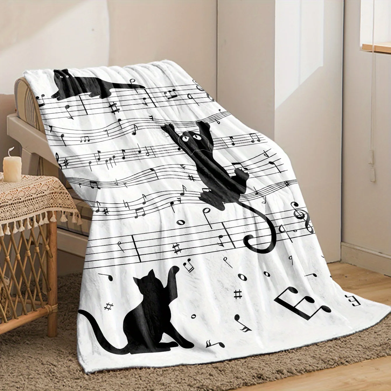 흑백 고양이 실루엣과 음표 패턴 담요, 폴리에스테르 직 - Home Textiles Notes 리뷰 및 가격